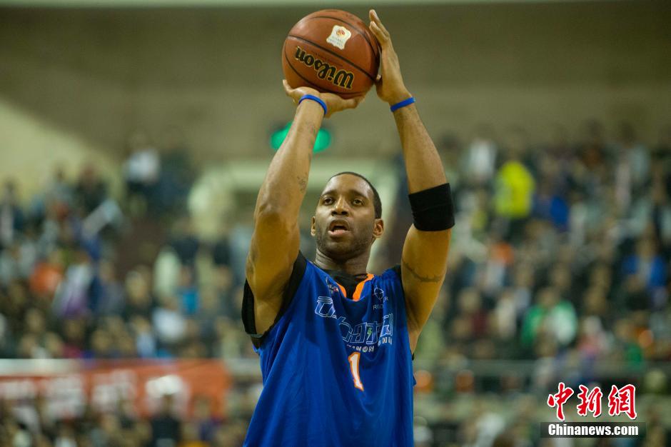 满18岁或 满18岁或